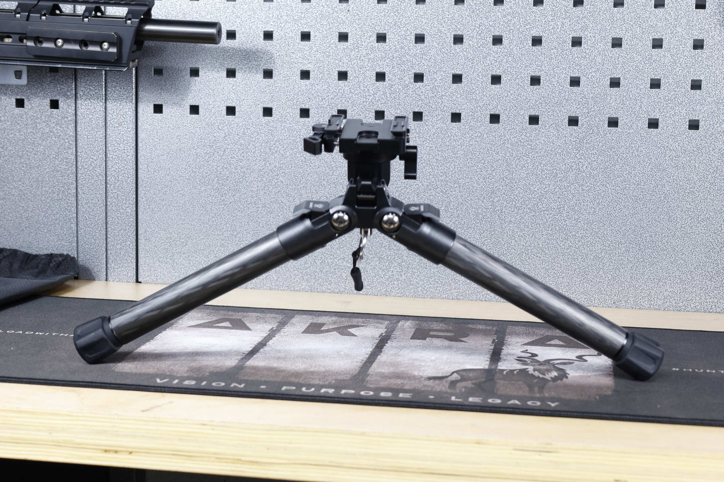 SteadyShot Carbon Bipod