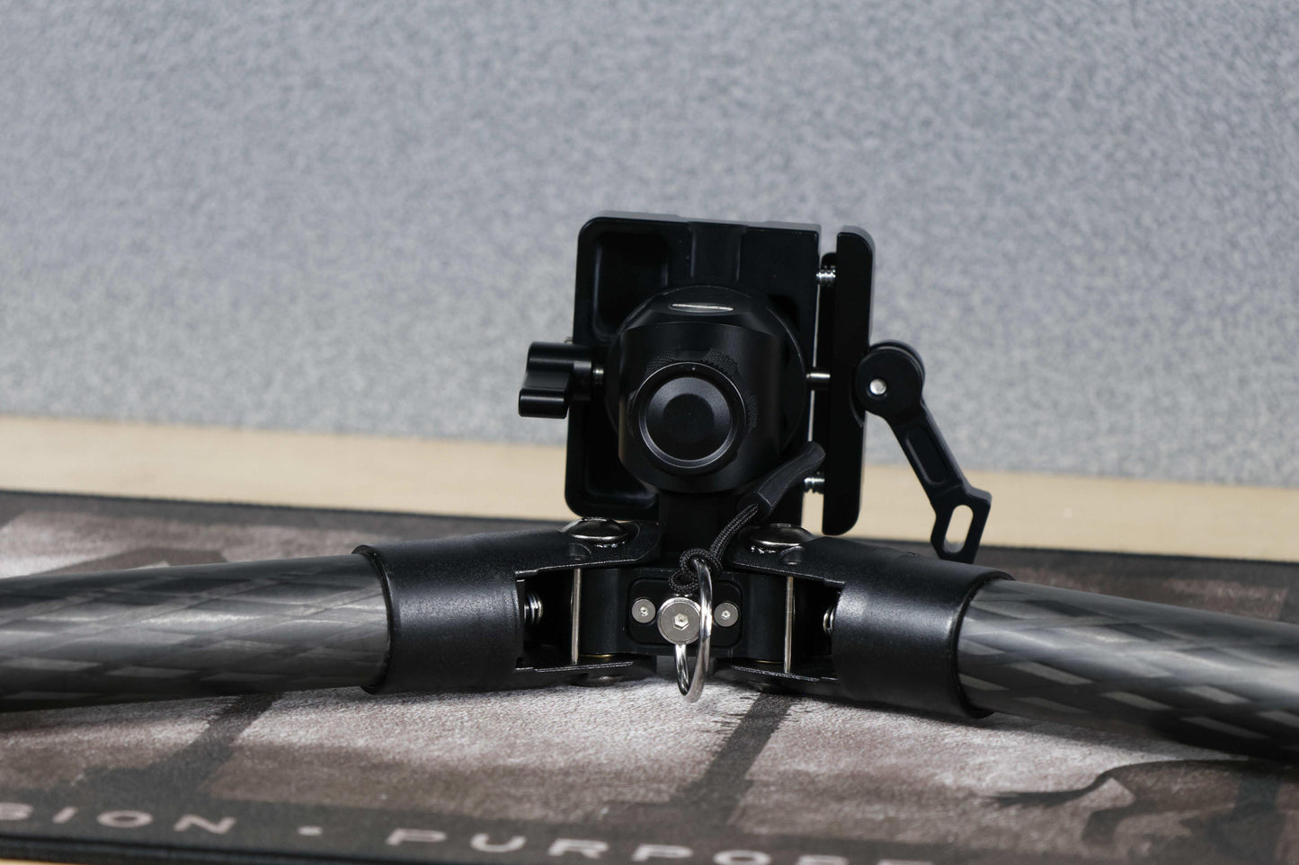 SteadyShot Carbon Bipod