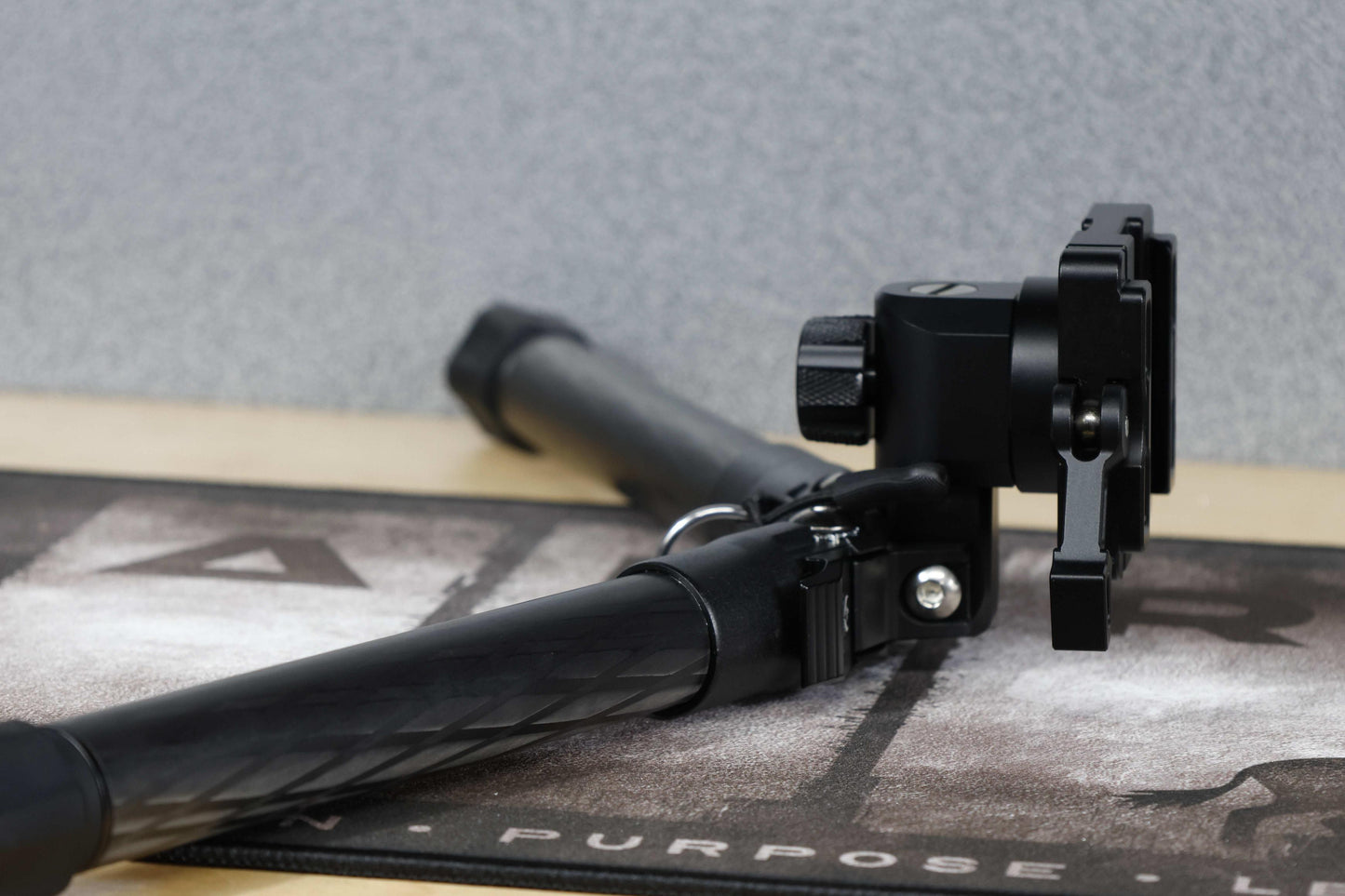 SteadyShot Carbon Bipod