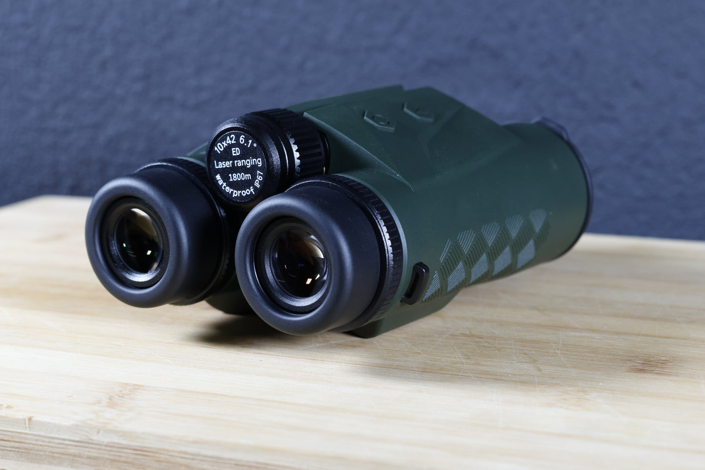 Wildcat Pro1800 Rangefinder Binoculars